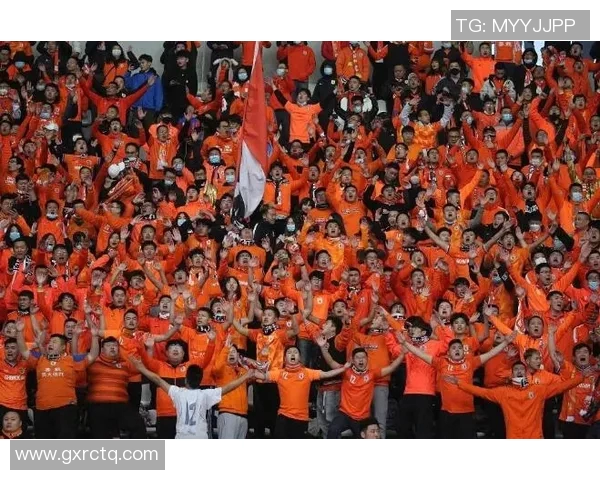 骑士与勇士激战正酣大比分对决引发球迷热议与期待