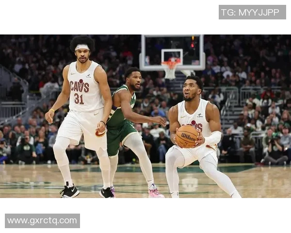 2017年骑士与雄鹿季前赛精彩对决回顾与分析